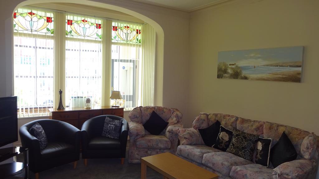 Kings Court Families & Couples Bed & Breakfast Blackpool Exterior photo
