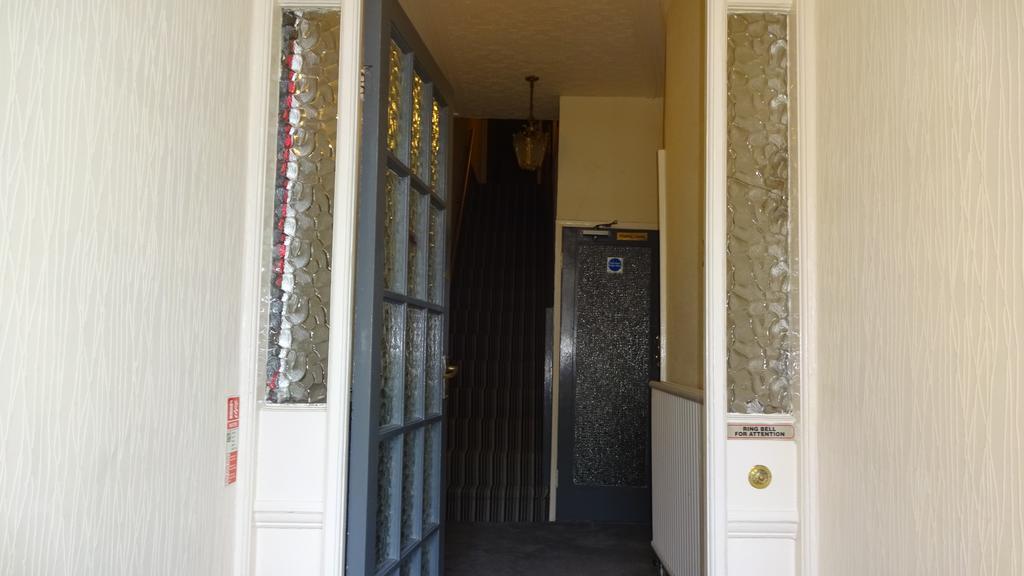Kings Court Families & Couples Bed & Breakfast Blackpool Exterior photo