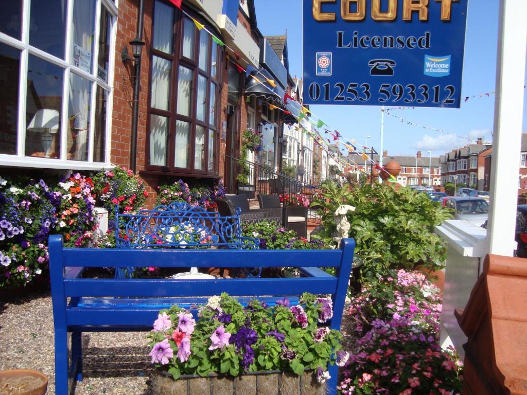 Kings Court Families & Couples Bed & Breakfast Blackpool Exterior photo